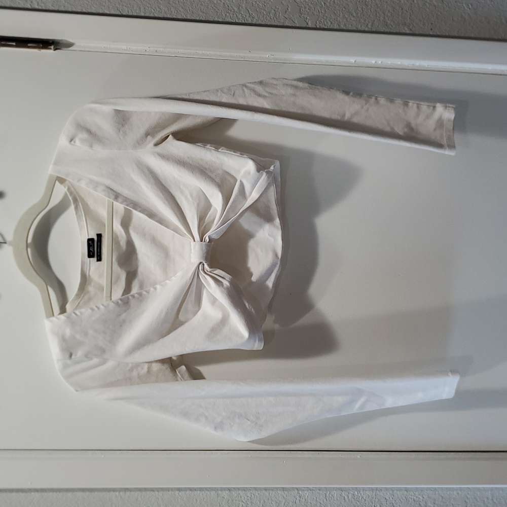 White long sleeve cropped top for women sz M